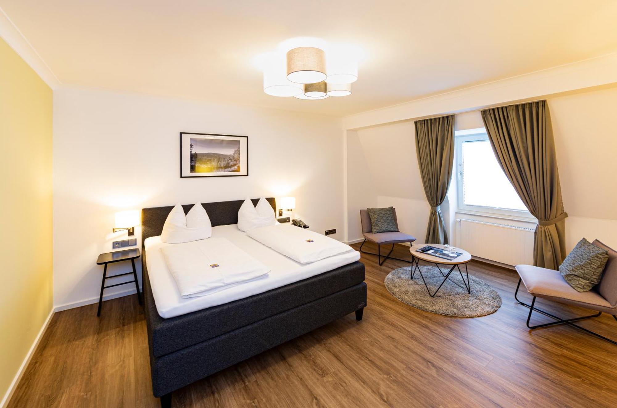 Koenigshof Bed And Breakfast Königstein im Taunus Екстериор снимка