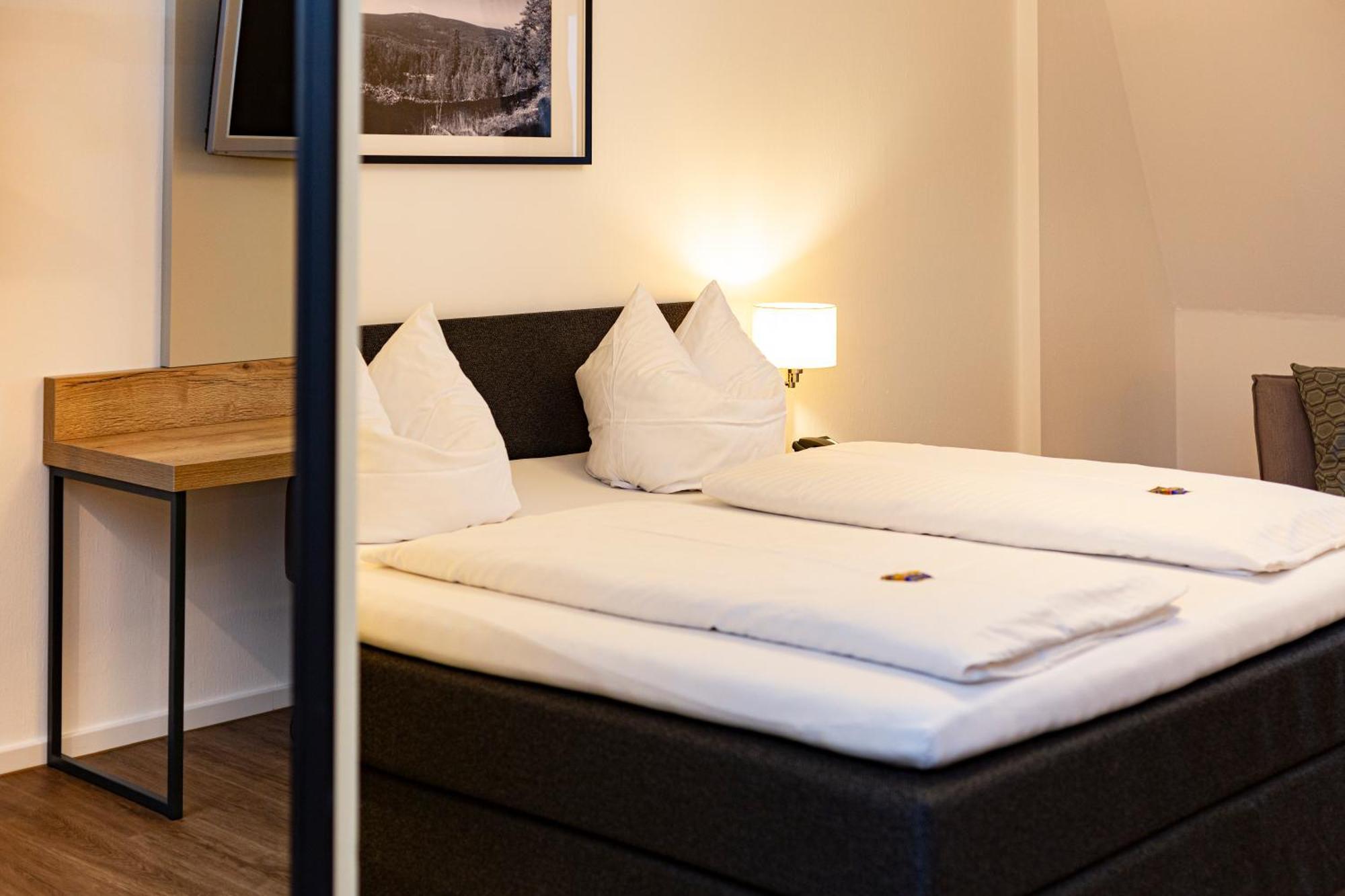 Koenigshof Bed And Breakfast Königstein im Taunus Екстериор снимка