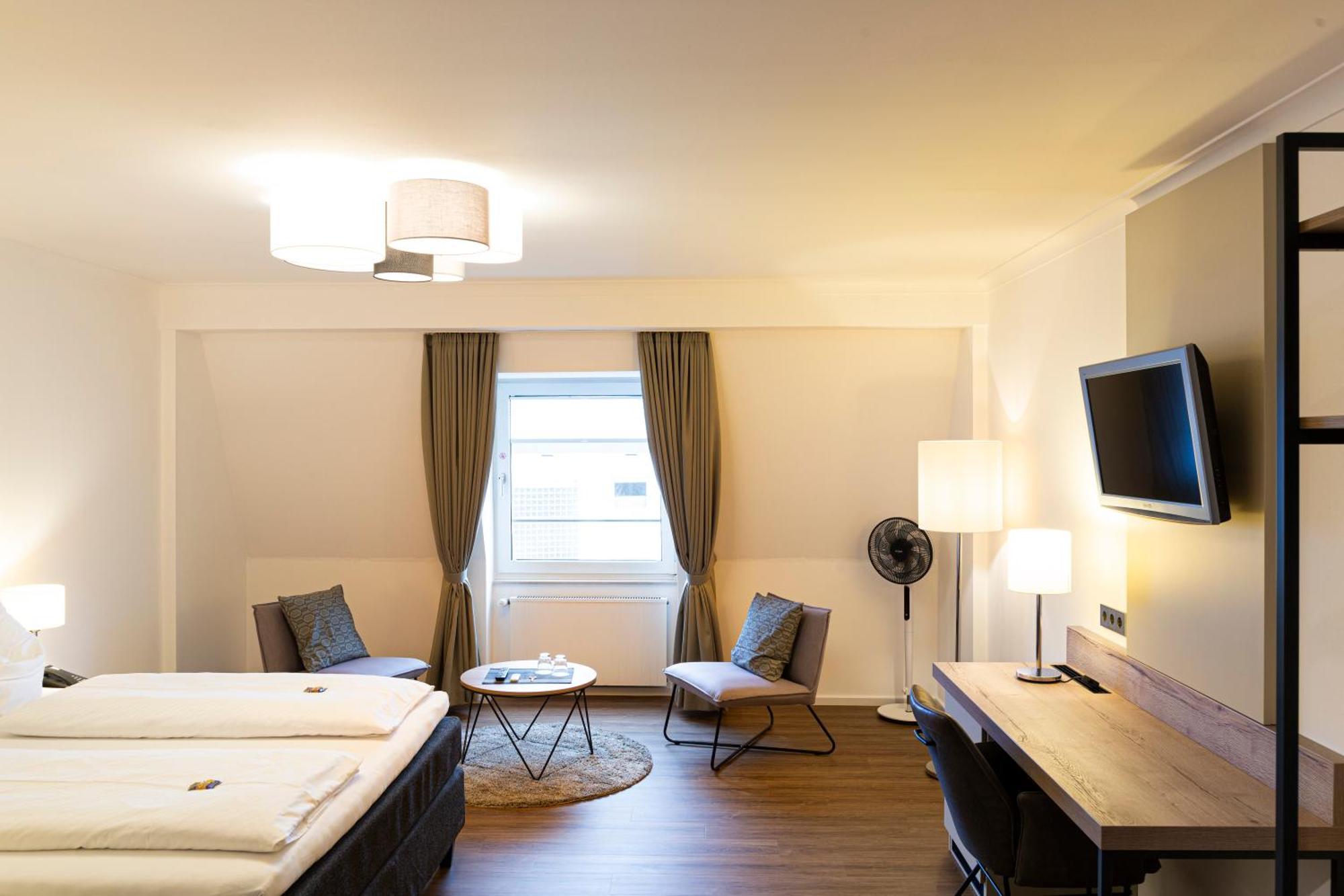 Koenigshof Bed And Breakfast Königstein im Taunus Екстериор снимка