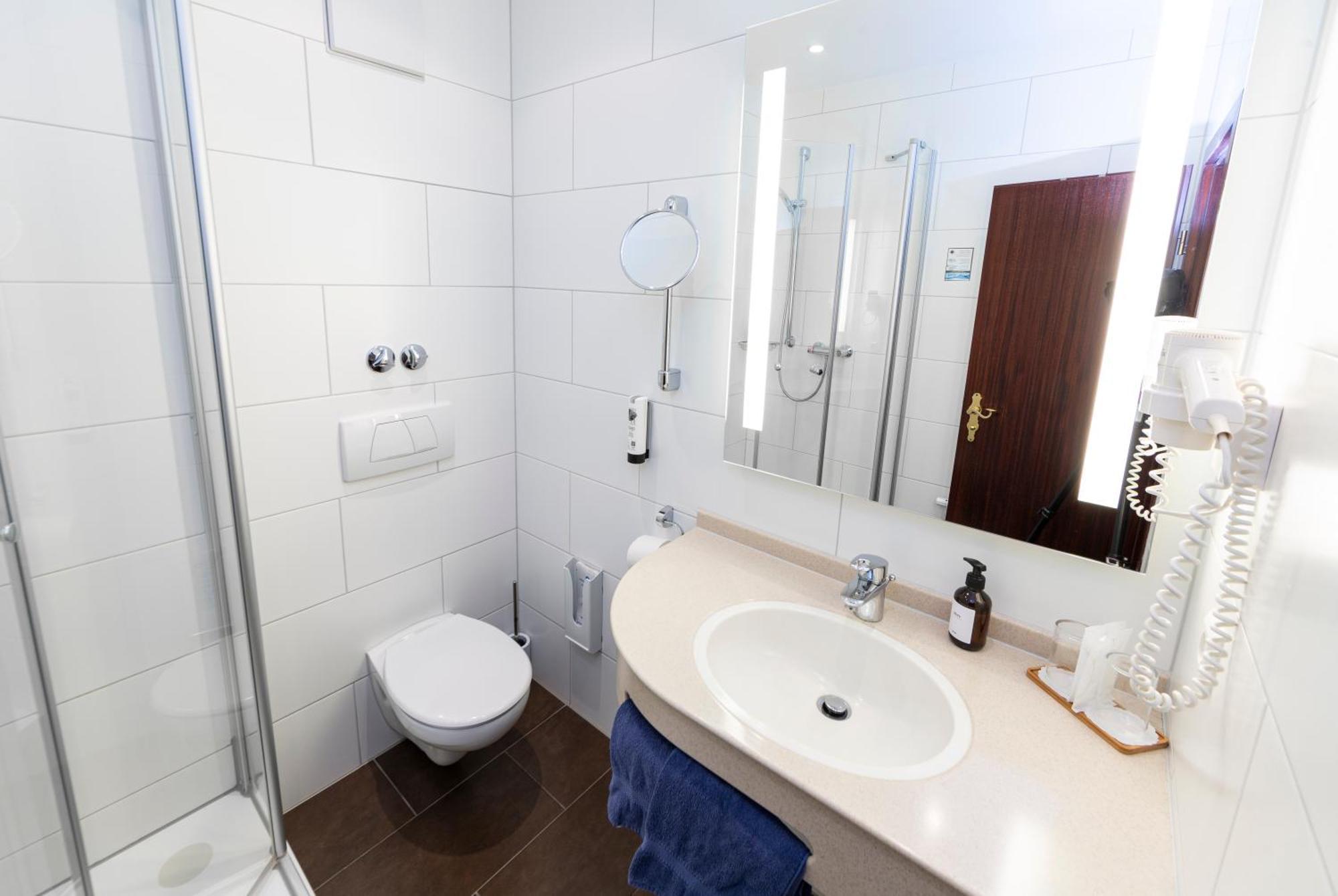 Koenigshof Bed And Breakfast Königstein im Taunus Екстериор снимка