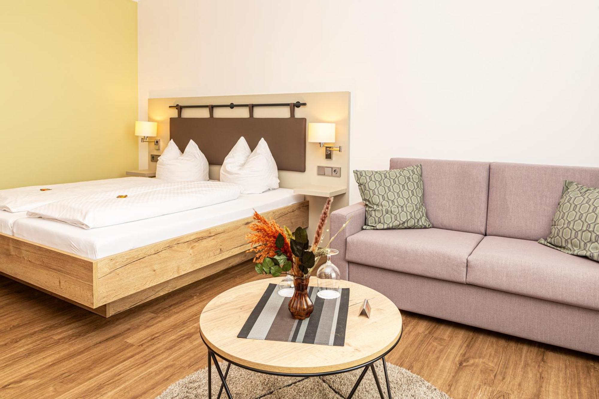 Koenigshof Bed And Breakfast Königstein im Taunus Екстериор снимка
