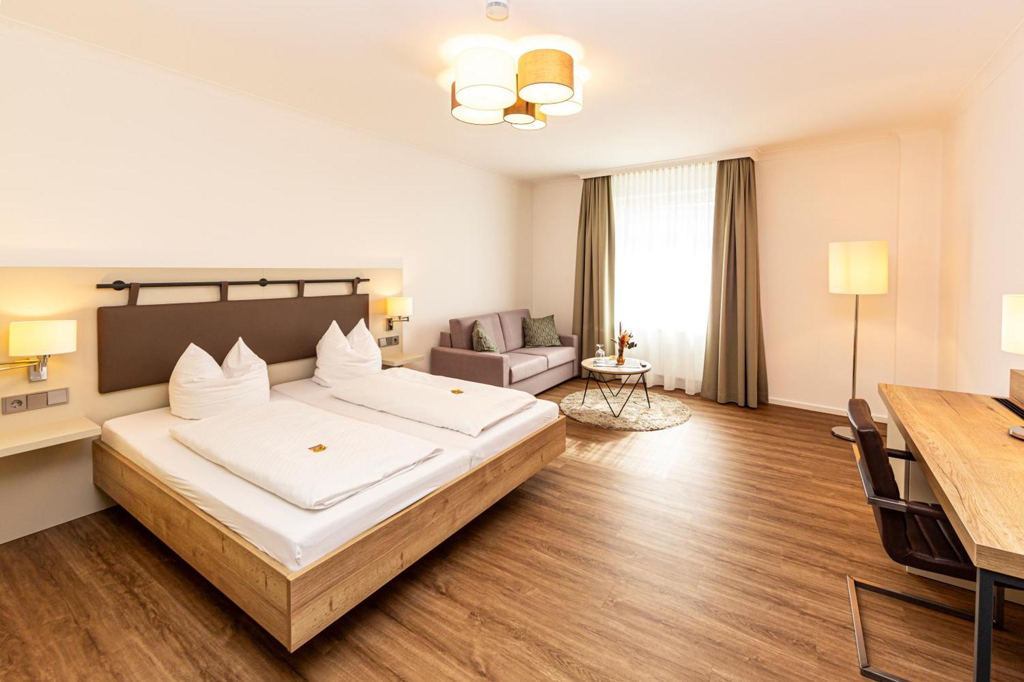 Koenigshof Bed And Breakfast Königstein im Taunus Екстериор снимка
