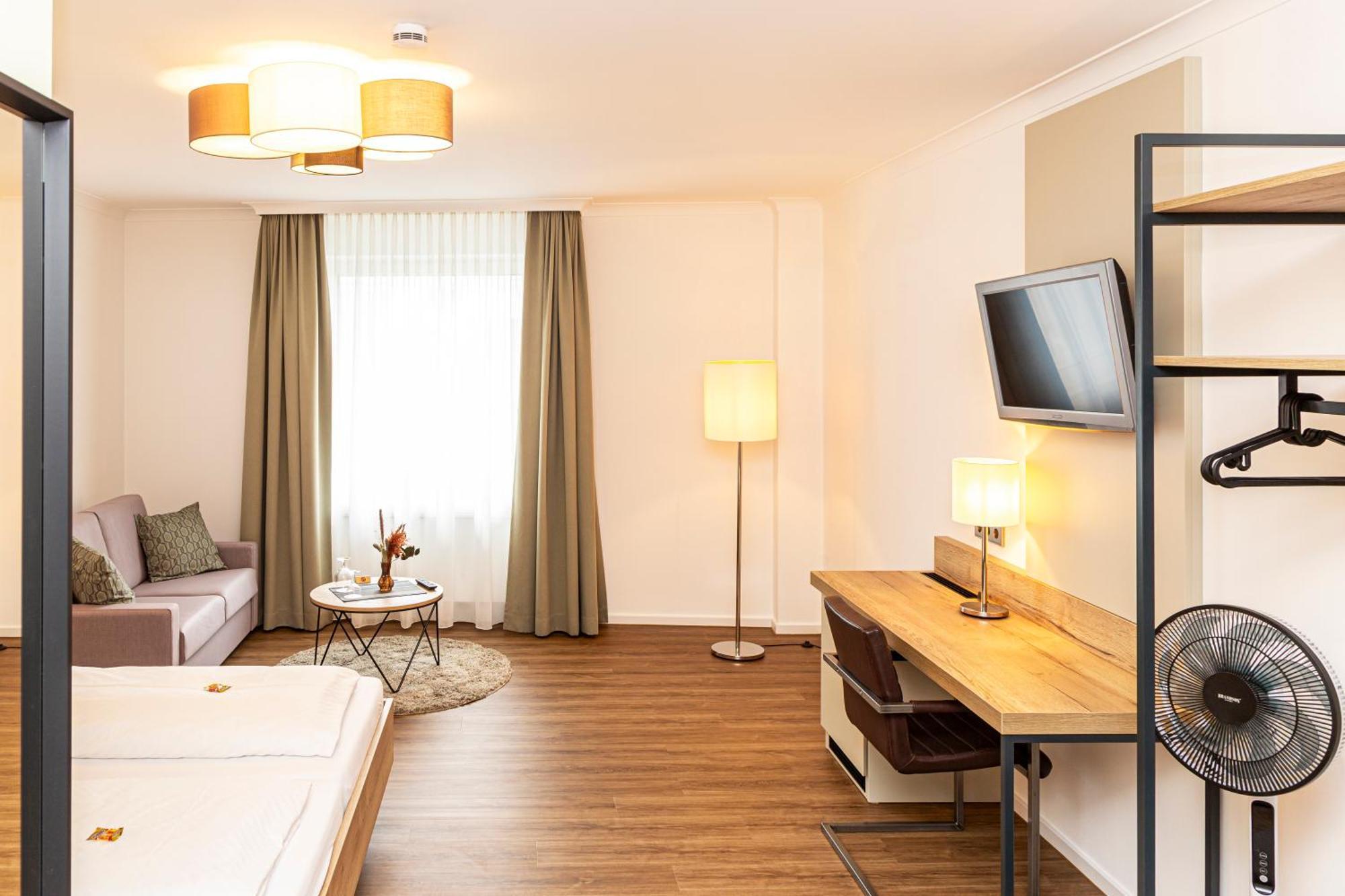 Koenigshof Bed And Breakfast Königstein im Taunus Екстериор снимка
