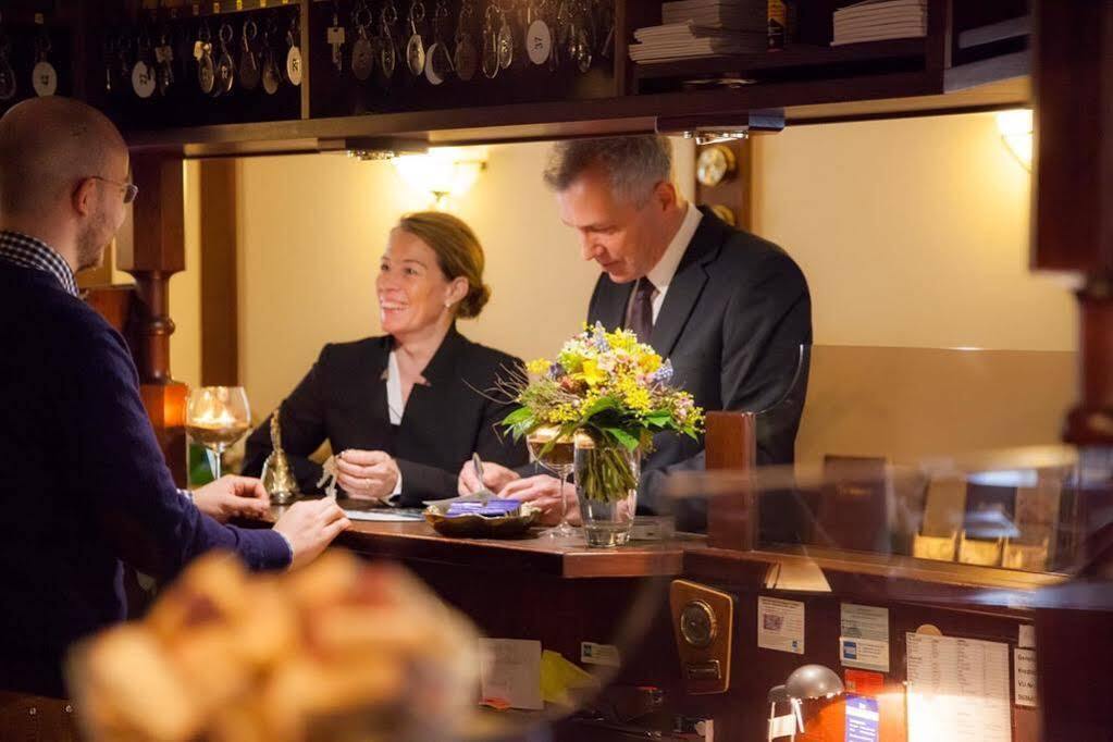 Koenigshof Bed And Breakfast Königstein im Taunus Екстериор снимка